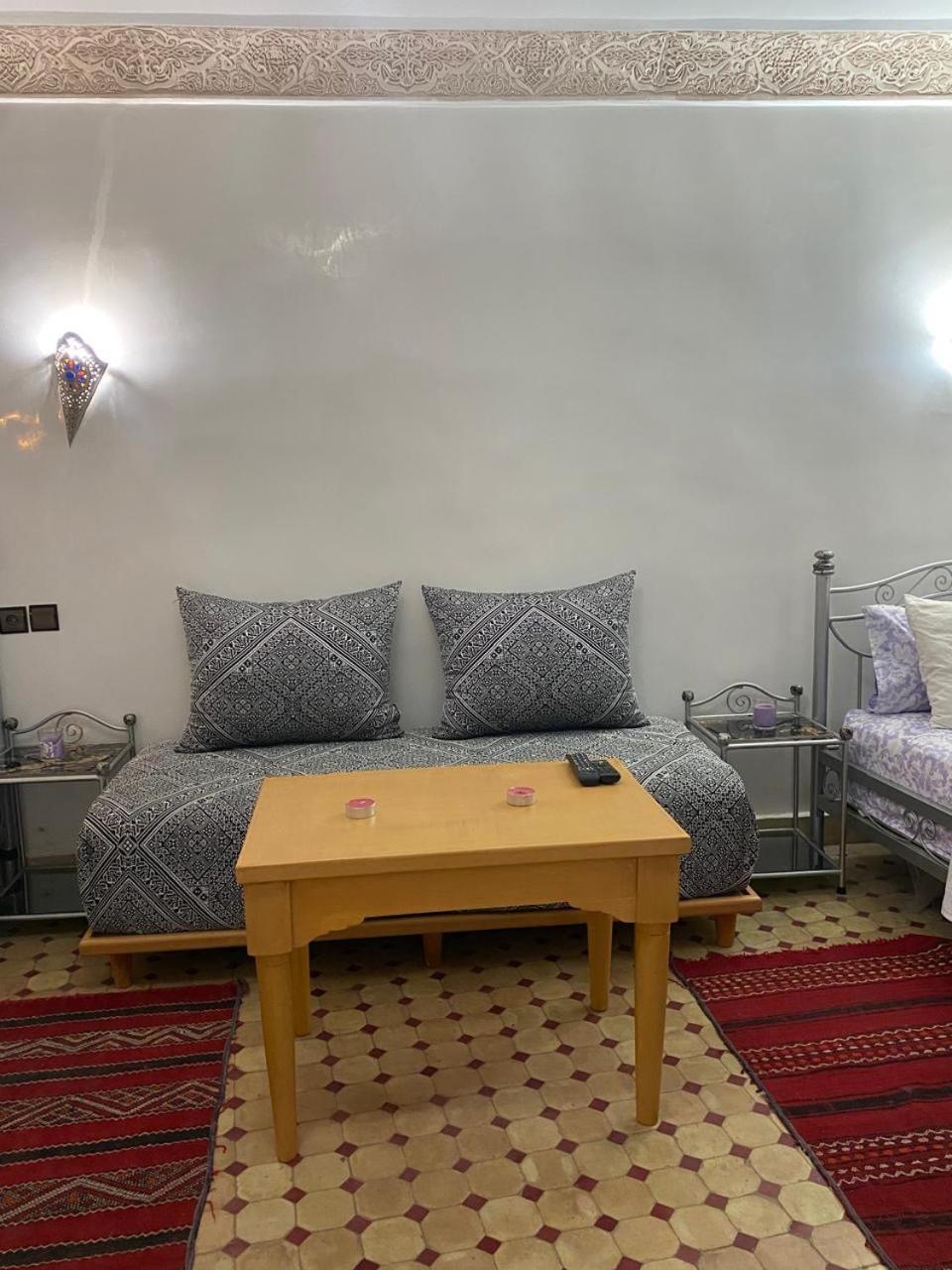 dar hassbia Lägenhet Fès Exteriör bild